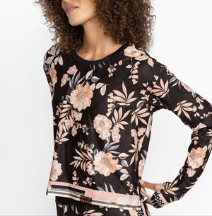 Johnny Was Nido Step Hem Floral Tee M